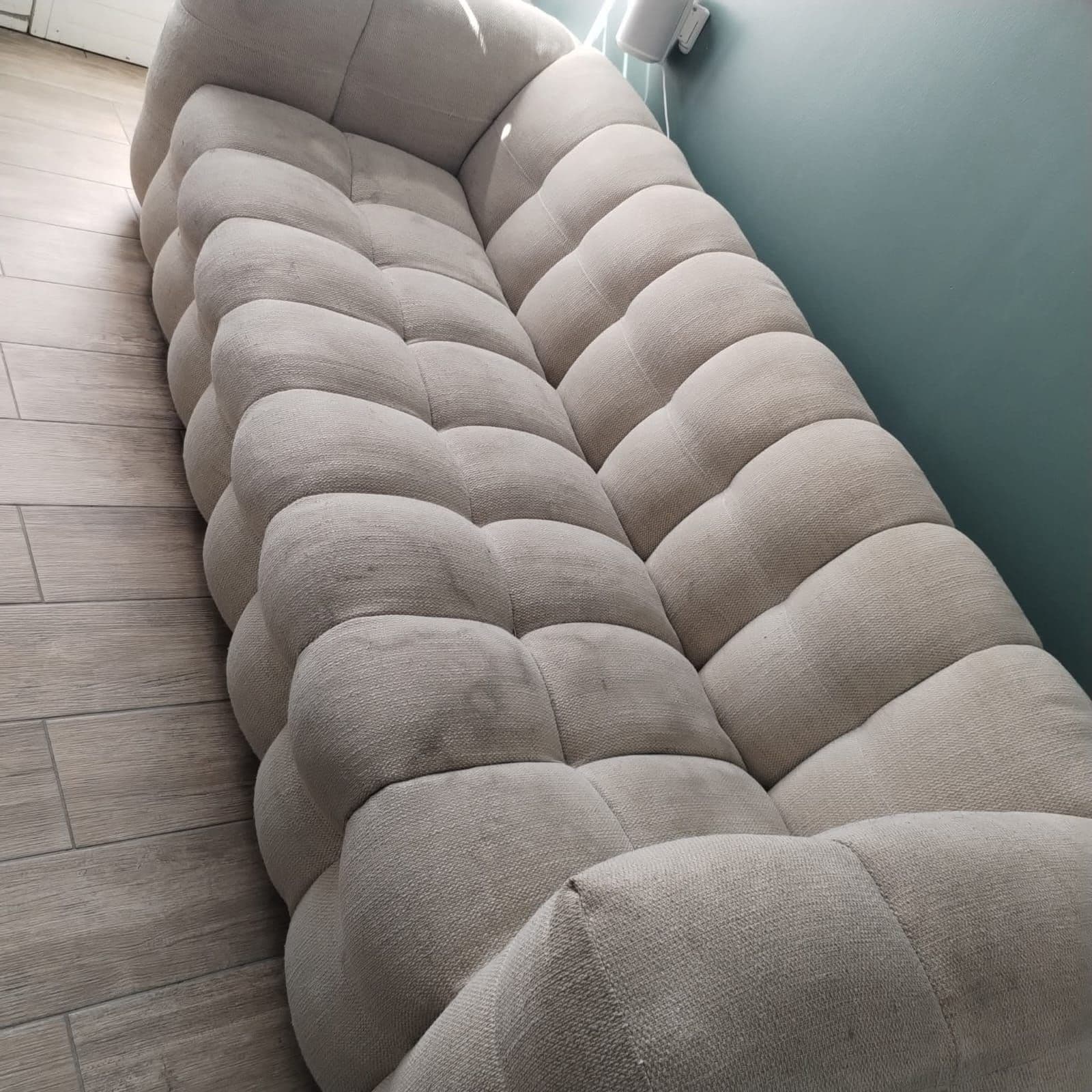 Canapé capitonné - Avant / Après - Avant