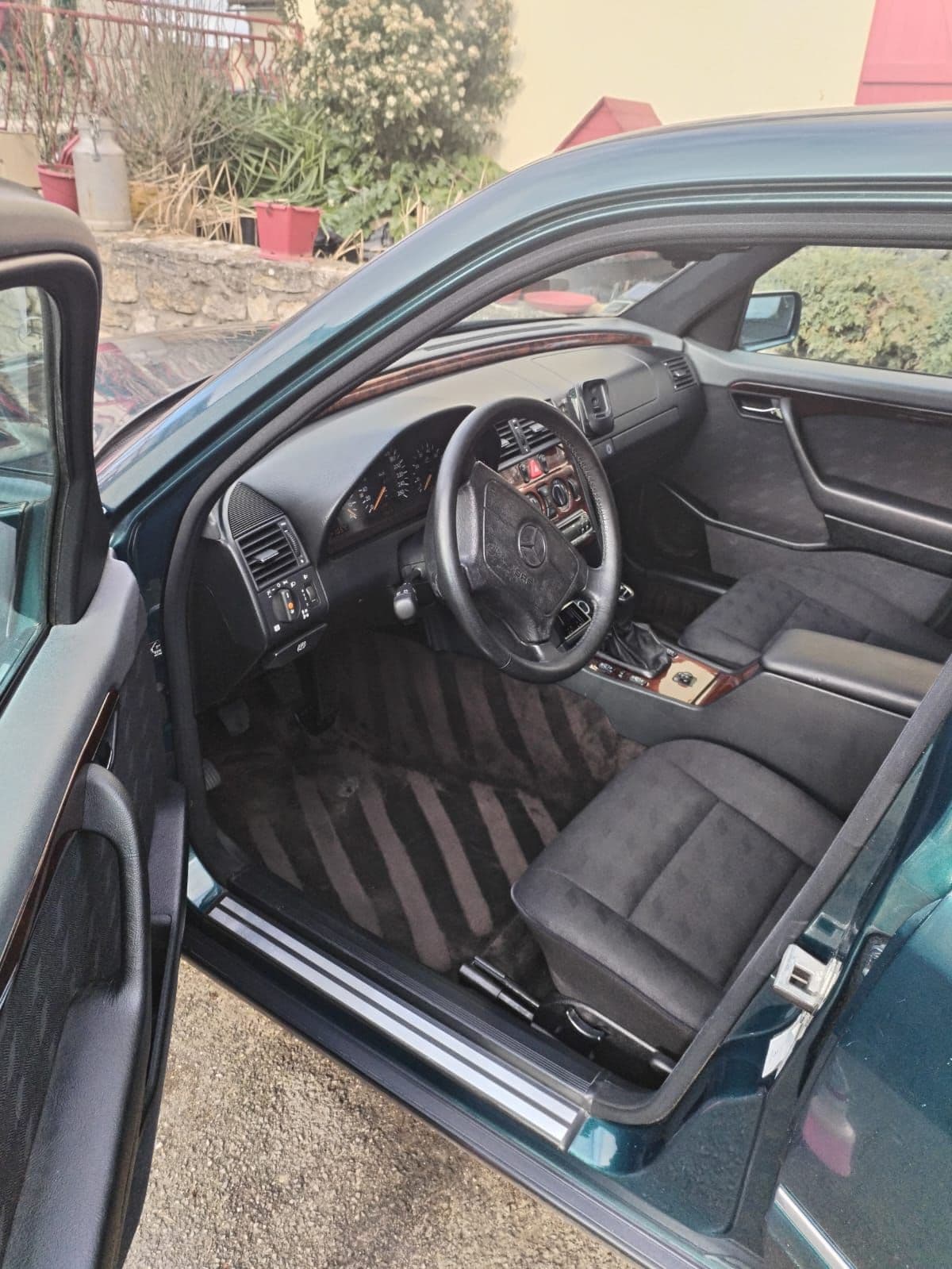 Mercedes Classe C W202 - Intérieur