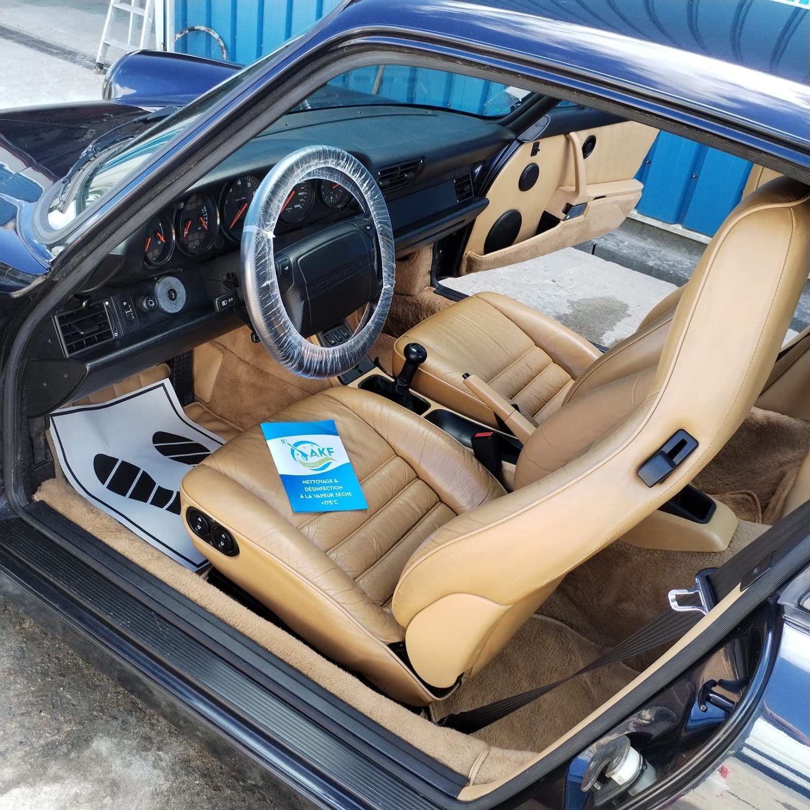 Porsche 911 - Intérieur cuir beige