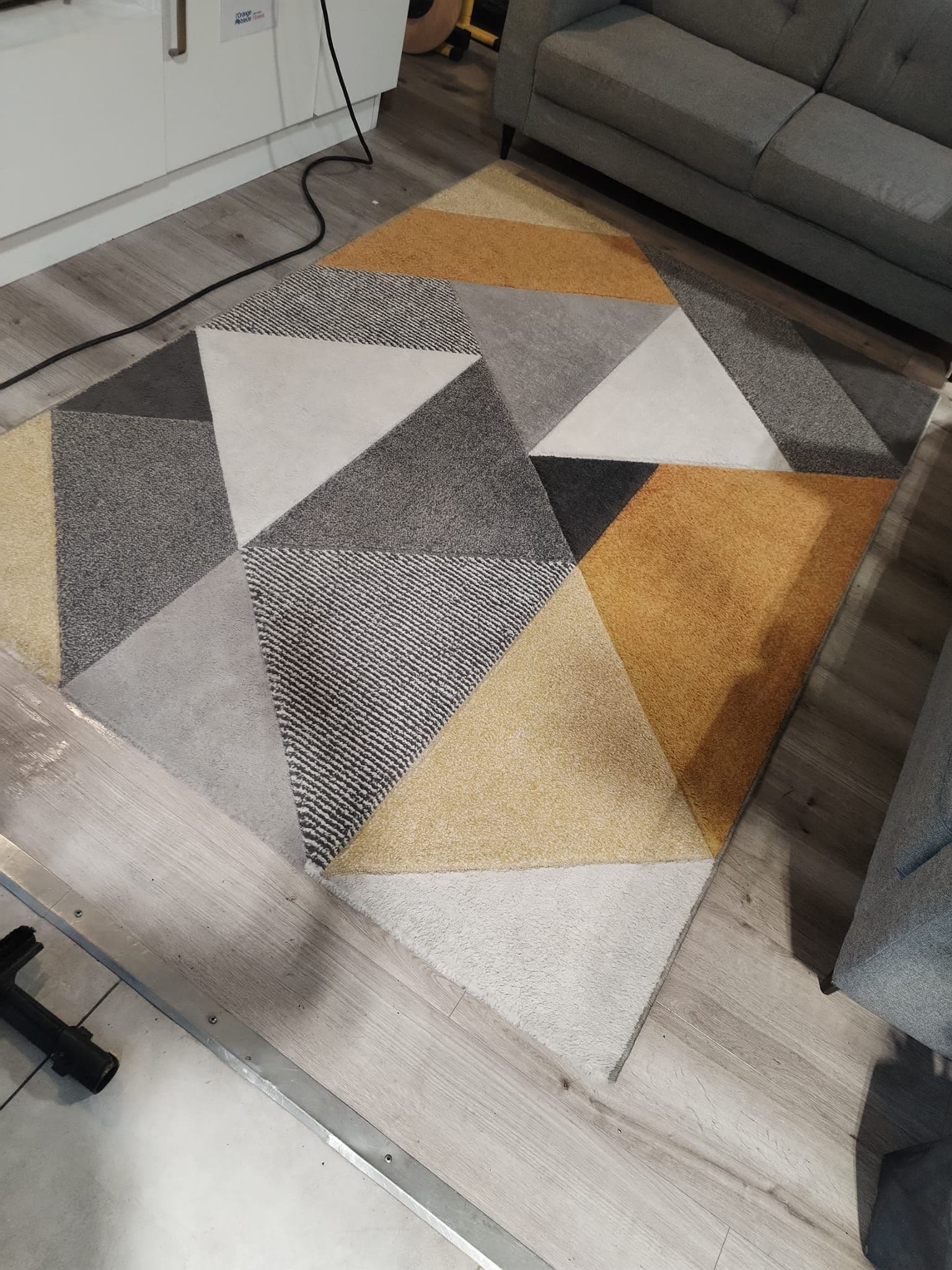 Tapis géométrique - Avant / Après - Après